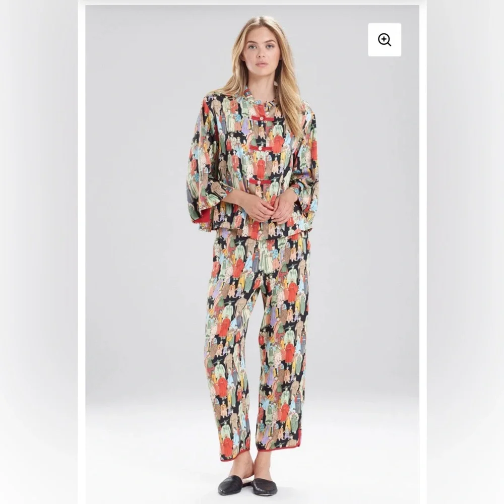 Natori Dunasty PJ Set - Picture 2 of 6